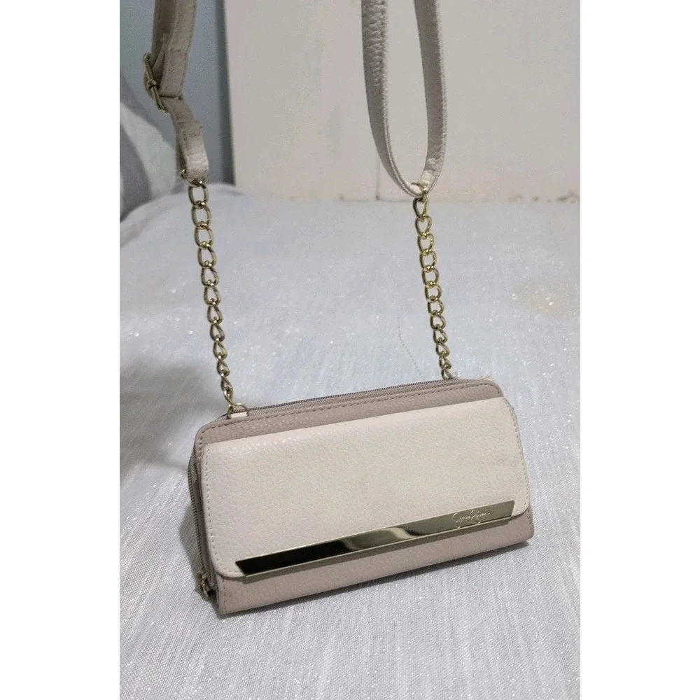 Jessica Simpson Josie Wallet Crossbody Purse Pebble‎ Beige Cream Chain Strap NWT